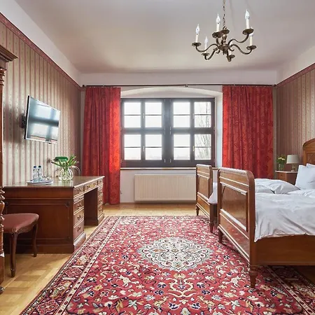 Boutique Pałac Warmątowice Sienkiewiczowskie Nocleg ze śniadaniem