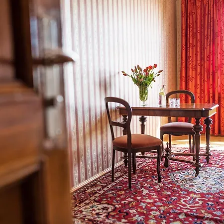 Bed & Breakfast Palac 3*