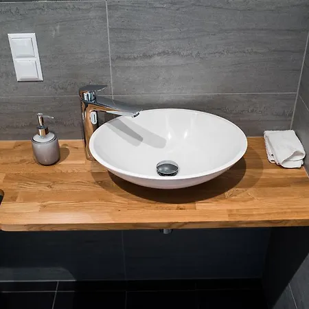 Bed & Breakfast Palac Legnica