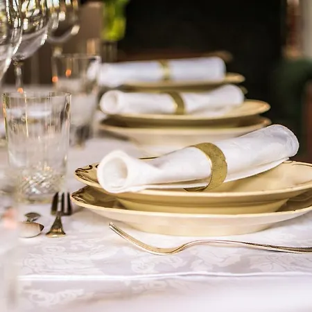 Bed & Breakfast Palac Legnica