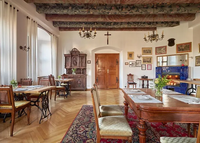 Boutique Palac Warmatowice Sienkiewiczowskie Bed & Breakfast Legnica