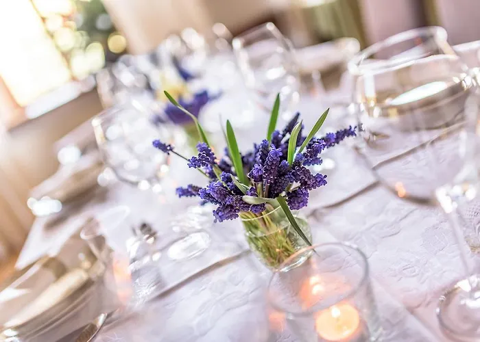 Bed & Breakfast Boutique Palac Warmatowice Sienkiewiczowskie Legnica