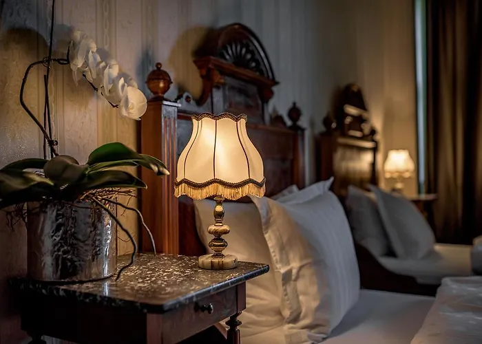 Bed & Breakfast Boutique Palac Warmatowice Sienkiewiczowskie Legnica