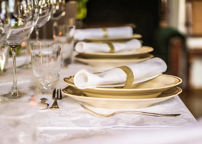 Bed & Breakfast Boutique Palac Warmatowice Sienkiewiczowskie Legnica